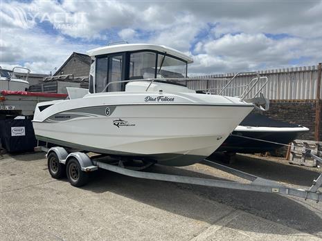 Beneteau Barracuda 6 Outboard