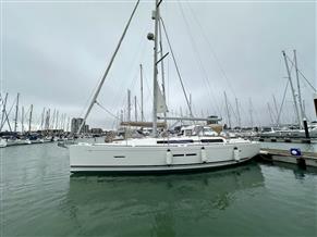 Dufour 405