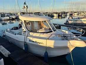 Quicksilver 640 Pilothouse