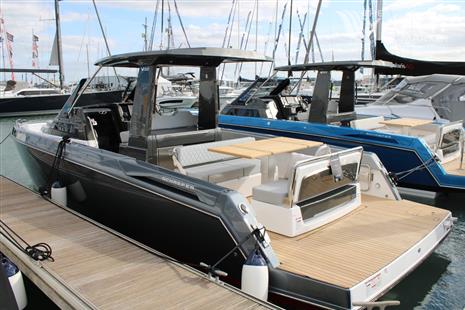 Schaefer V33 - Image courtesy of JD Yachts