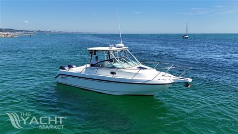 Boston Whaler 275 Conquest