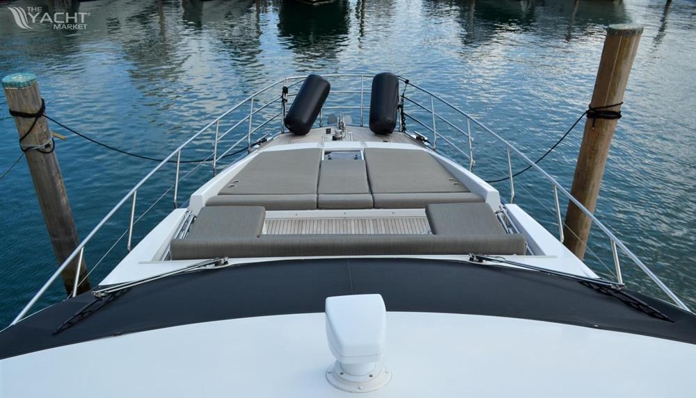 2018 Azimut