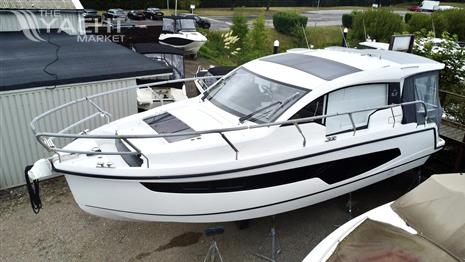 Sealine C335