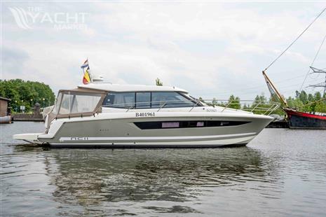 Jeanneau NC11 - Jaenneau-NC11-motor-yacht-for-sale-exterior-image-Lengers-Yachts-10-scaled.jpg