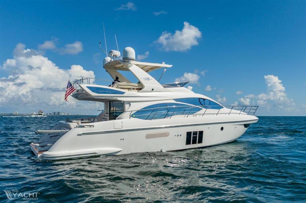 2011 Azimut