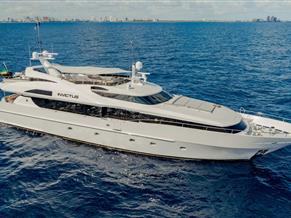 Palmer Johnson Motor Yacht