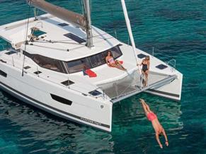 FOUNTAINE PAJOT LUCIA 40