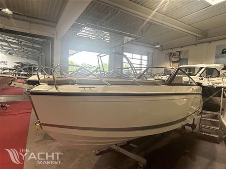 QUICKSILVER QUICKSILVER ACTIV 605 CRUISER