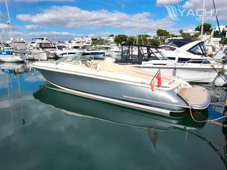 Chris Craft Corsair 32