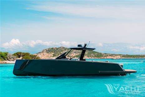 PARDO YACHTS 43 - DEMO 2025