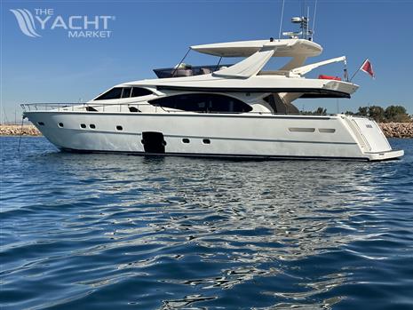 FERRETTI 780HT