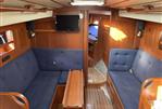 Hallberg Rassy 352