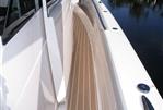 Tiara Yachts LS - Starboard Side Deck