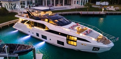 AZIMUT GRANDE 27 METRI