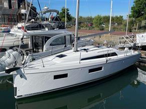 BENETEAU OCEANIS 34.1