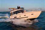 Sealine F42 - 1 - Exterior