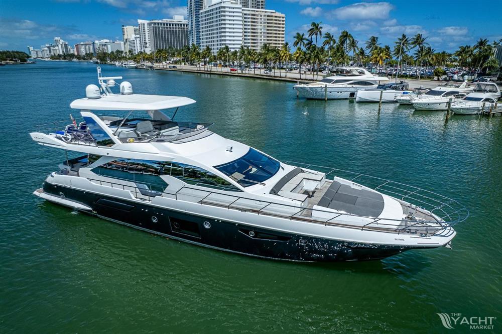 2016 Azimut