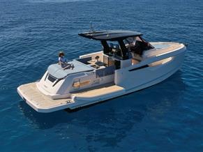 Cayman 380 WA