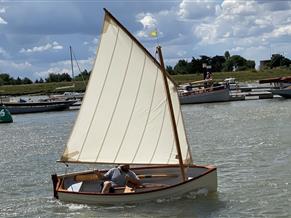 Classic Sailing Dinghy Jade-10