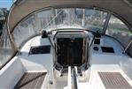 Beneteau Oceanis 30.1 - Beneteau Oceanis 30.1 cockpit, 2022 model, featuring modern design and navigation equipment.