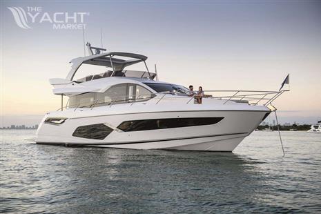 SUNSEEKER MANHATTAN 68