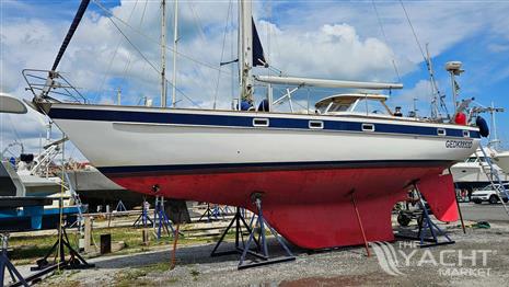 HALLBERG RASSY HALLBERG RASSY 42