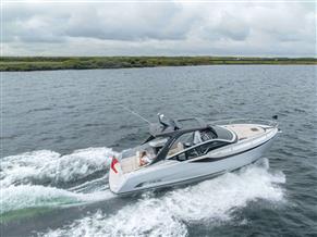 FAIRLINE F//LINE 33