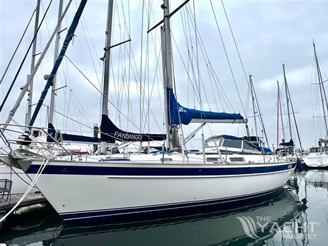 Hallberg-Rassy 36