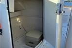 Sea Ray 220 Sundeck - Head