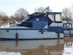 Carver 36 Aft Cabin Flybridge Motoryacht