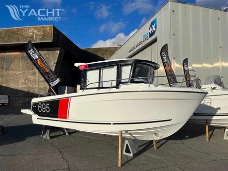 JEANNEAU MERRY FISHER 695 SPORT S&#201;RIE 2