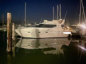 Azimut 35 Fly