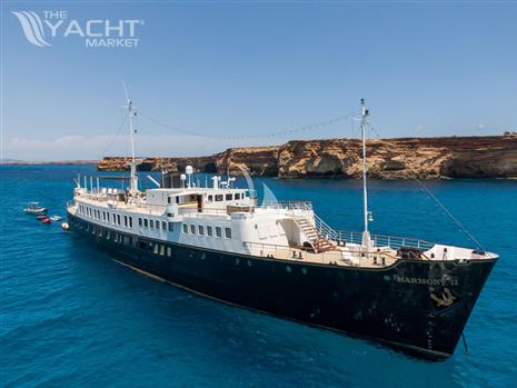 Piculjan Classic Motor Yacht