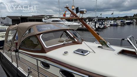 Interboat Intercruiser 34