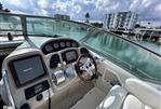 Sea Ray 340 Sundancer - Helm Area