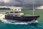 CUSTOM TRAWLER YACHT 90 EXPEDITION