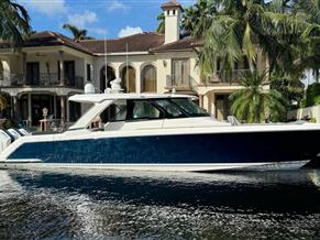 Tiara Yachts LS