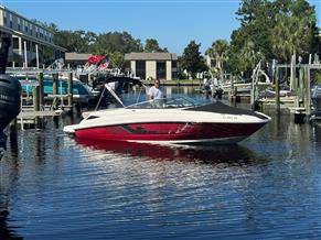 Sea Ray 240 Sundeck