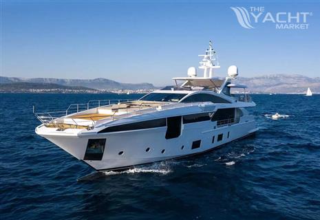 Azimut Grande 35 Metri - Azimut Grande 35 Metri