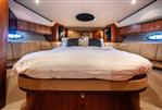 Cruisers Yachts Sedan sport