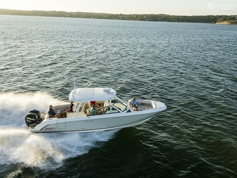 2021 Boston Whaler