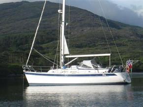 HALLBERG RASSY HALLBERG RASSY 37