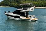 Galeon 400 Fly