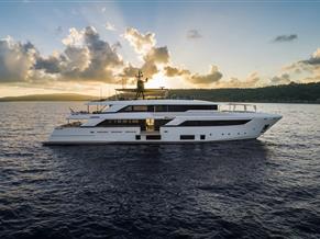 Custom Line Navetta 42