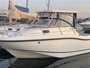 Boston Whaler 255 Conquest