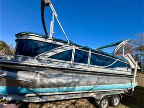 Godfrey Pontoon Monaco 215C