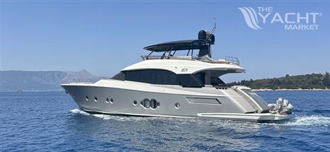 Monte Carlo Yachts MCY 76