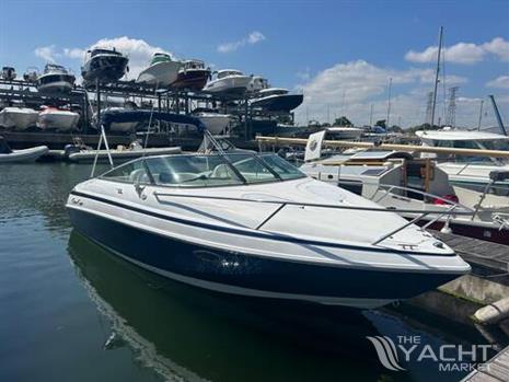Chris-Craft 215