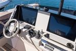 Prestige X70 - 7 - Flybridge Helm