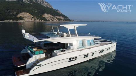 SERENITY YACHTS SERENITY 64